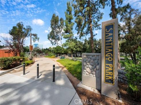 709 E Catalina  , Santa Ana, CA