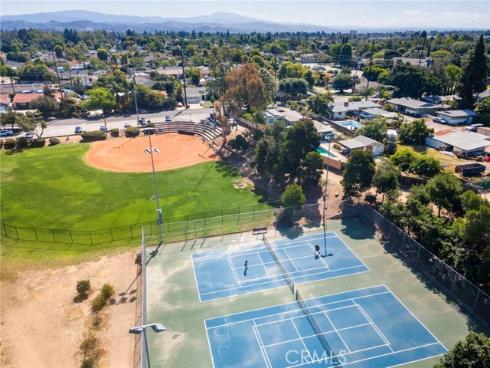 709 E Catalina  , Santa Ana, CA