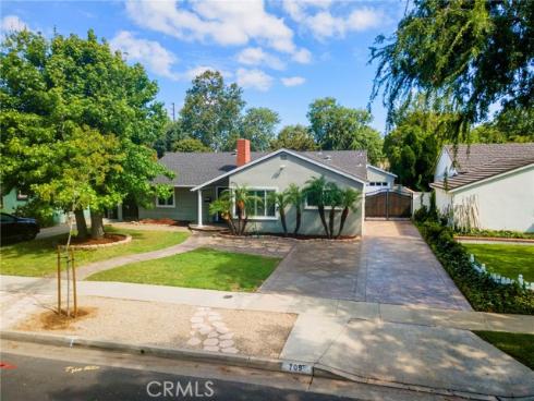 709 E Catalina  , Santa Ana, CA
