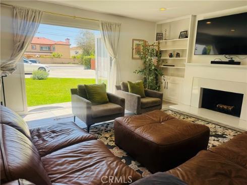 18861  Fairhaven  , Santa Ana, CA