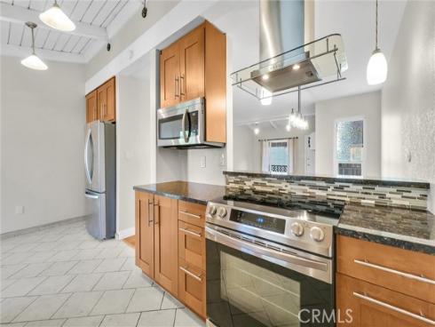 1010 W. Macarthur Boulevard 118