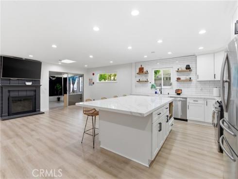 1806 W Saint Andrew , Santa Ana, CA