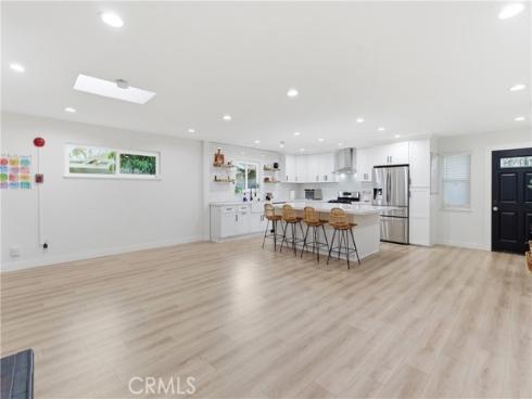 1806 W Saint Andrew , Santa Ana, CA