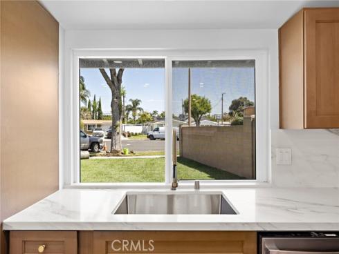 502 E Russell , Santa Ana, CA
