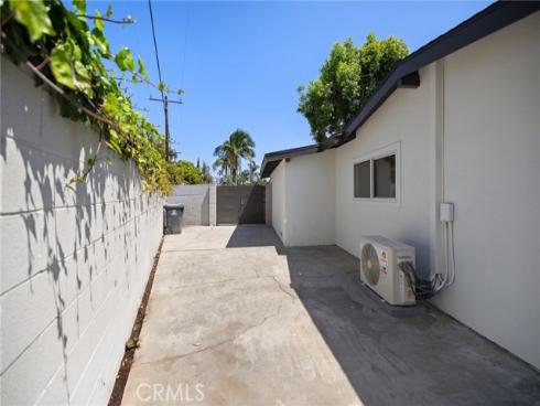 502 E Russell , Santa Ana, CA