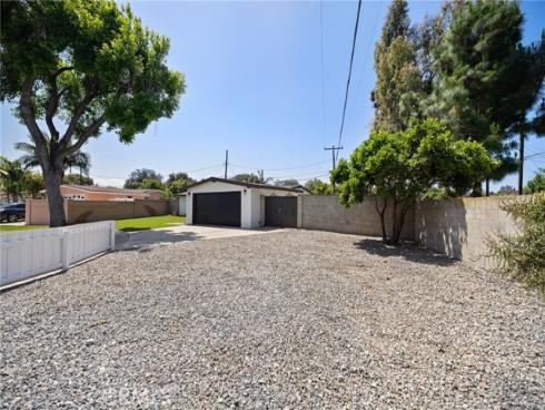 502 E Russell , Santa Ana, CA