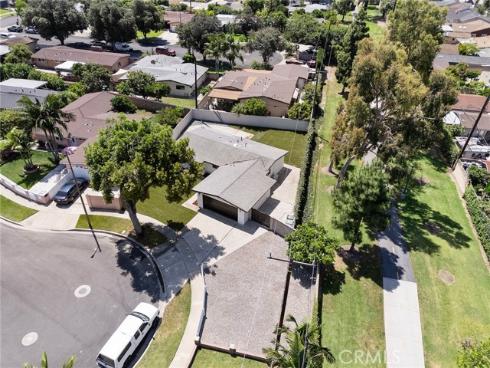 502 E Russell , Santa Ana, CA