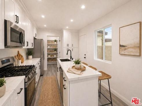 802 N Gunther   Street, Santa Ana, CA
