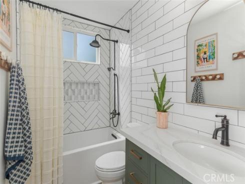 2206 S Shelton  , Santa Ana, CA