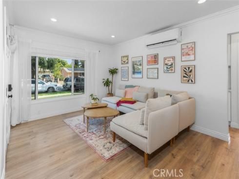 2206 S Shelton  , Santa Ana, CA