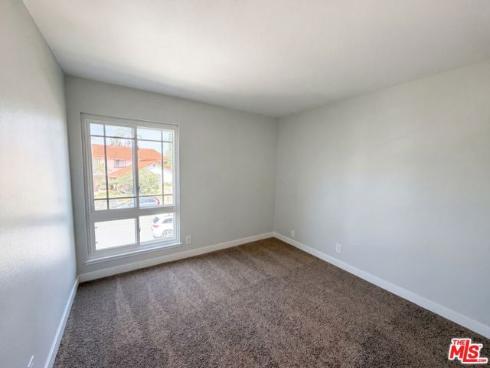 2334 W Chandler Avenue, Santa Ana, CA