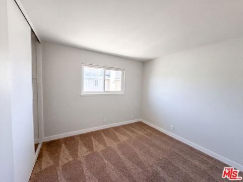 2334 W Chandler Avenue, Santa Ana, CA