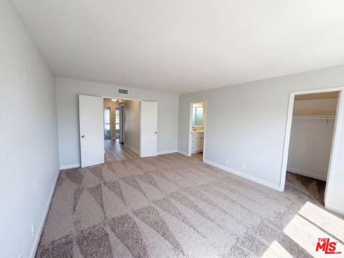 2334 W Chandler Avenue, Santa Ana, CA