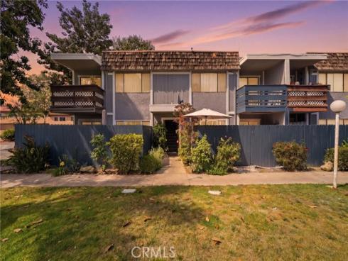 609  S. Newhope St Unit B  , Santa Ana, CA