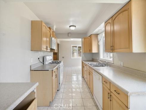2114 Orange Avenue, Santa Ana, CA