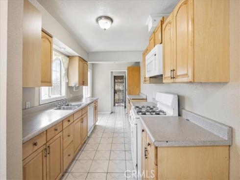 2114 Orange Avenue, Santa Ana, CA