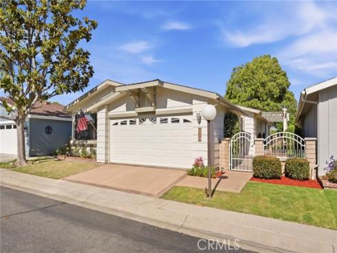 2621 Park Lake 197 , Santa Ana, CA