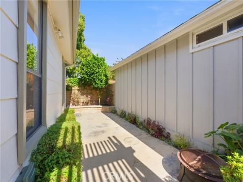 2621 Park Lake 197 , Santa Ana, CA