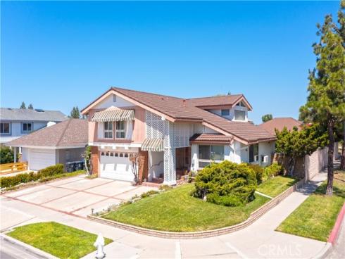 2001 W San Lorenzo , Santa Ana, CA