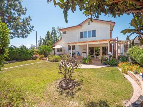 2001 W San Lorenzo , Santa Ana, CA