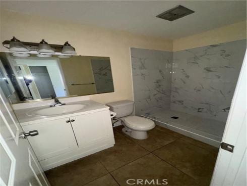 1404 N Tustin Y3 Avenue, Santa Ana, CA