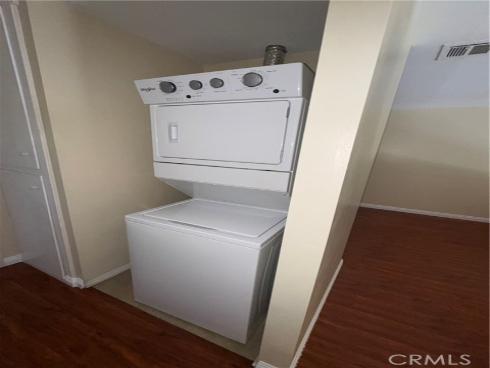1404 N Tustin Y3 Avenue, Santa Ana, CA