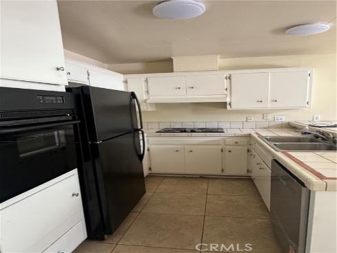 1404 N Tustin Y3 Avenue, Santa Ana, CA