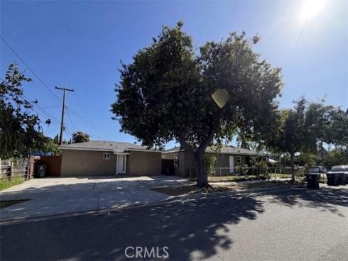 1621 S Diamond , Santa Ana, CA