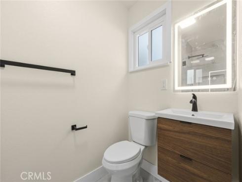 1326 S Marine , Santa Ana, CA