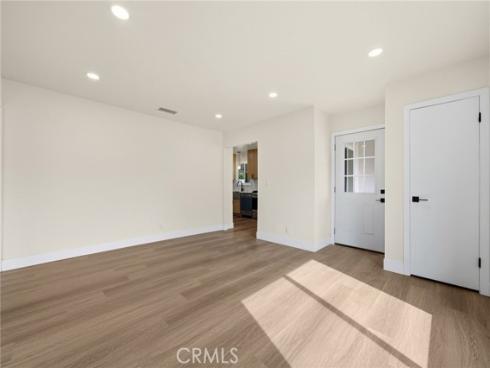 1326 S Marine , Santa Ana, CA
