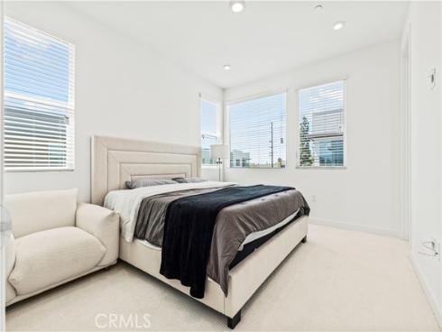 609 S Lyon Street , Santa Ana, CA