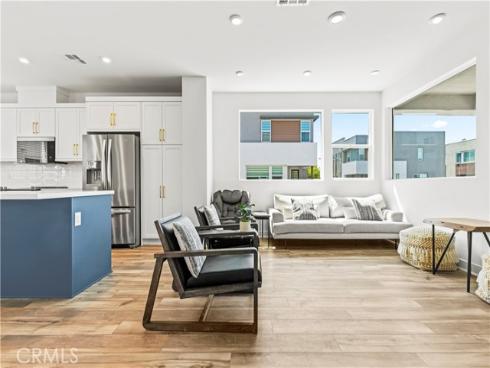 609 S Lyon Street , Santa Ana, CA