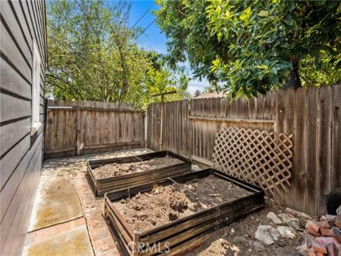 1112 N Lowell , Santa Ana, CA