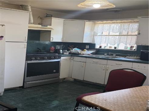 1110 S Towner , Santa Ana, CA