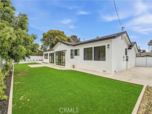12621 Singing Wood Drive, Santa Ana, CA