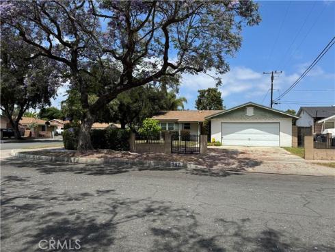 3621 W Crystal Ln.  , Santa Ana, CA