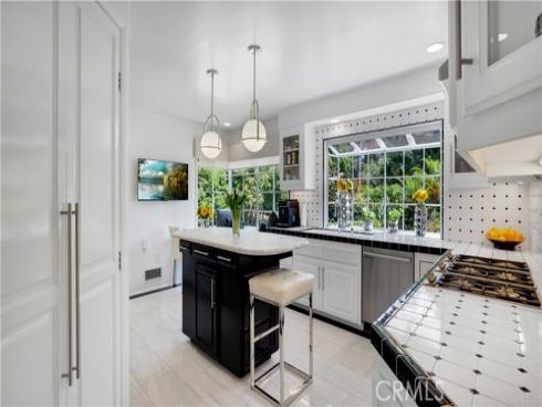 936 W River Lane, Santa Ana, CA