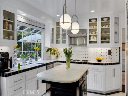 936 W River Lane, Santa Ana, CA