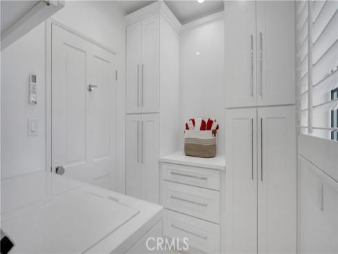 936 W River Lane, Santa Ana, CA