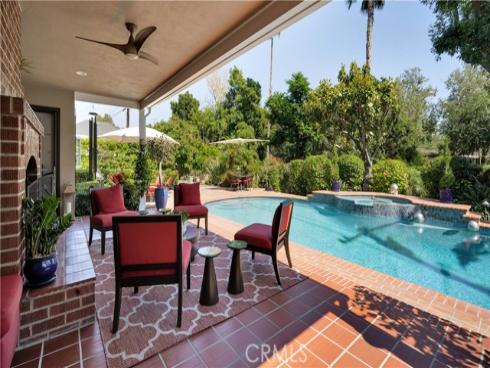 936 W River Lane, Santa Ana, CA