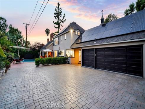 936 W River Lane, Santa Ana, CA