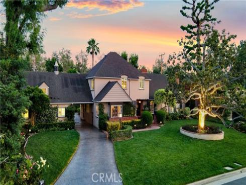 936 W River Lane, Santa Ana, CA