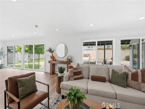 521 W Memory , Santa Ana, CA