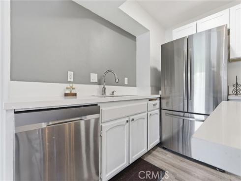 2829 S Fairview B Street, Santa Ana, CA