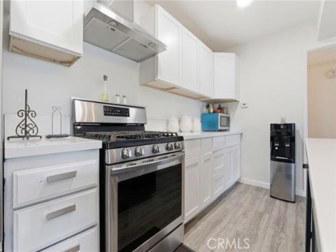 2829 S Fairview B Street, Santa Ana, CA