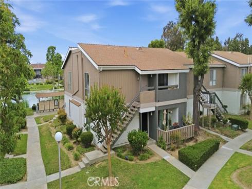 2829 S Fairview B Street, Santa Ana, CA