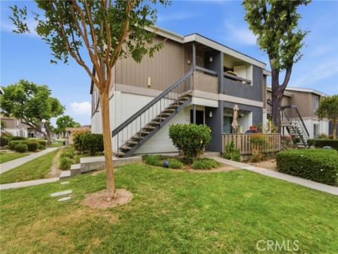 2829 S Fairview B Street, Santa Ana, CA
