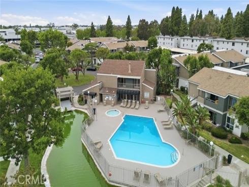 2829 S Fairview B Street, Santa Ana, CA