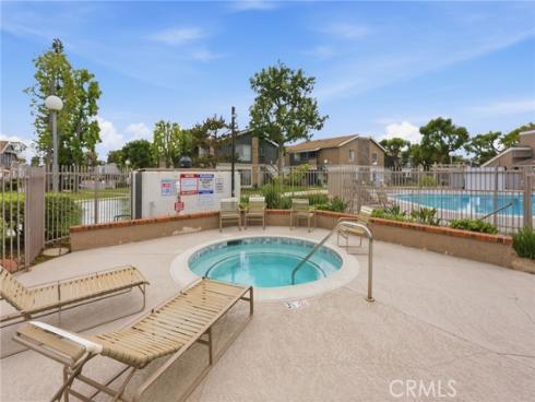2829 S Fairview B Street, Santa Ana, CA