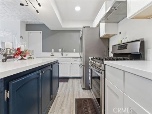 2829 S Fairview B Street, Santa Ana, CA